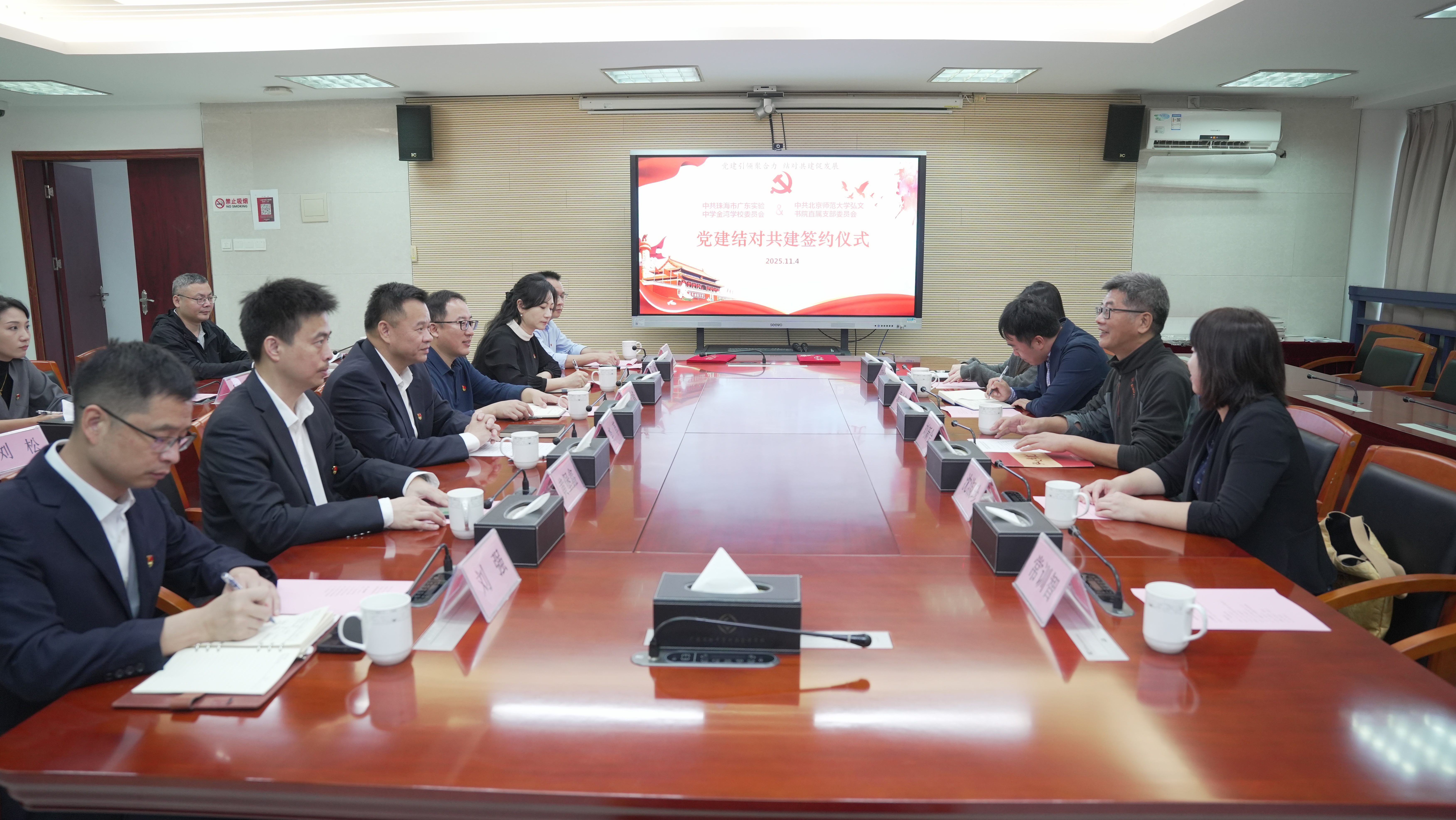 f702e8144eb64c81bda14df2fe676b3b »á³¡.jpg